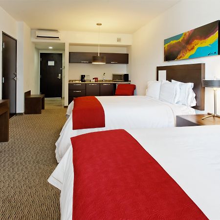 Holiday Inn Guadalajara Patria-Universidad By Ihg سابوبان المظهر الخارجي الصورة