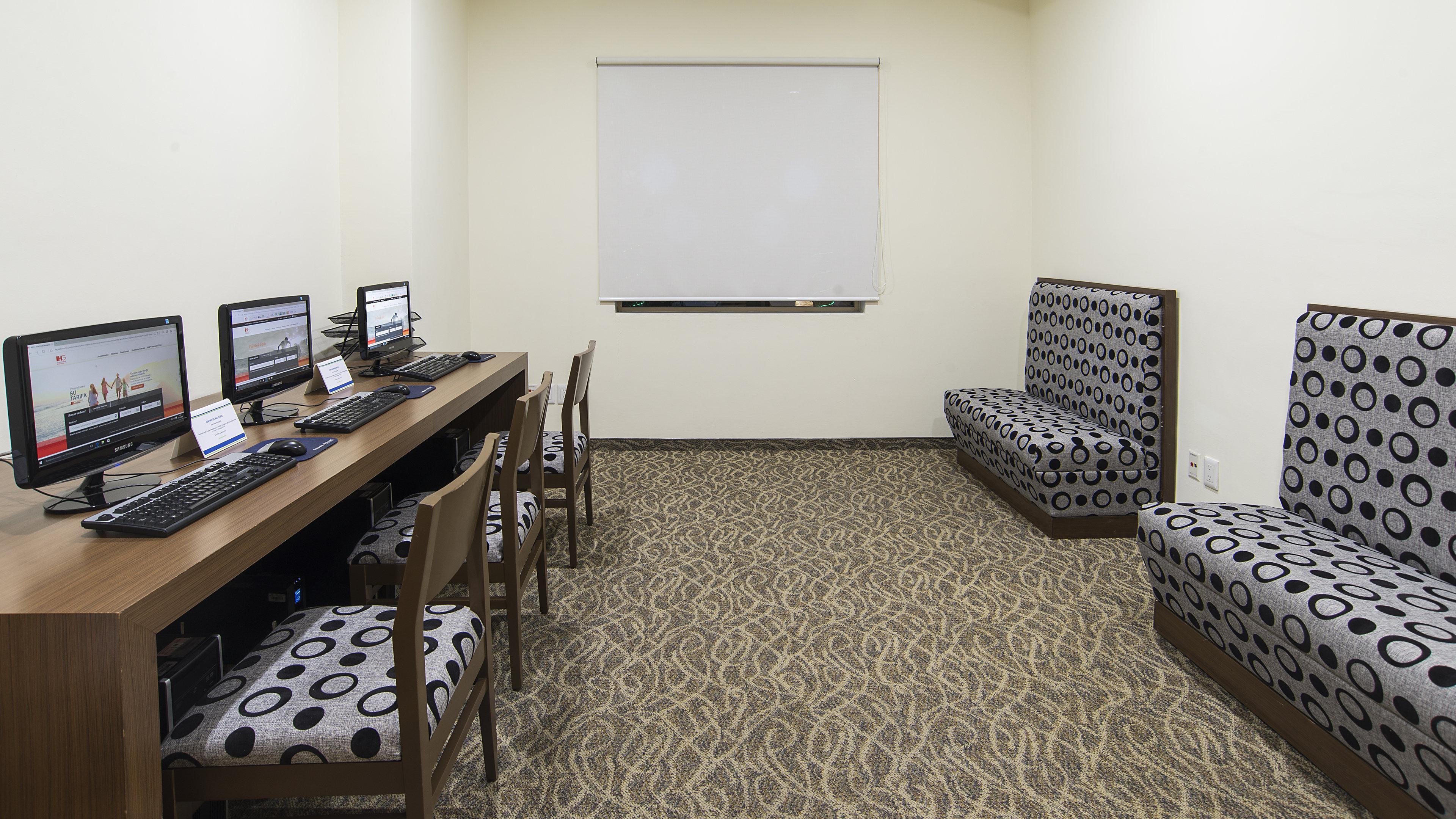 Holiday Inn Guadalajara Patria-Universidad By Ihg سابوبان المظهر الخارجي الصورة
