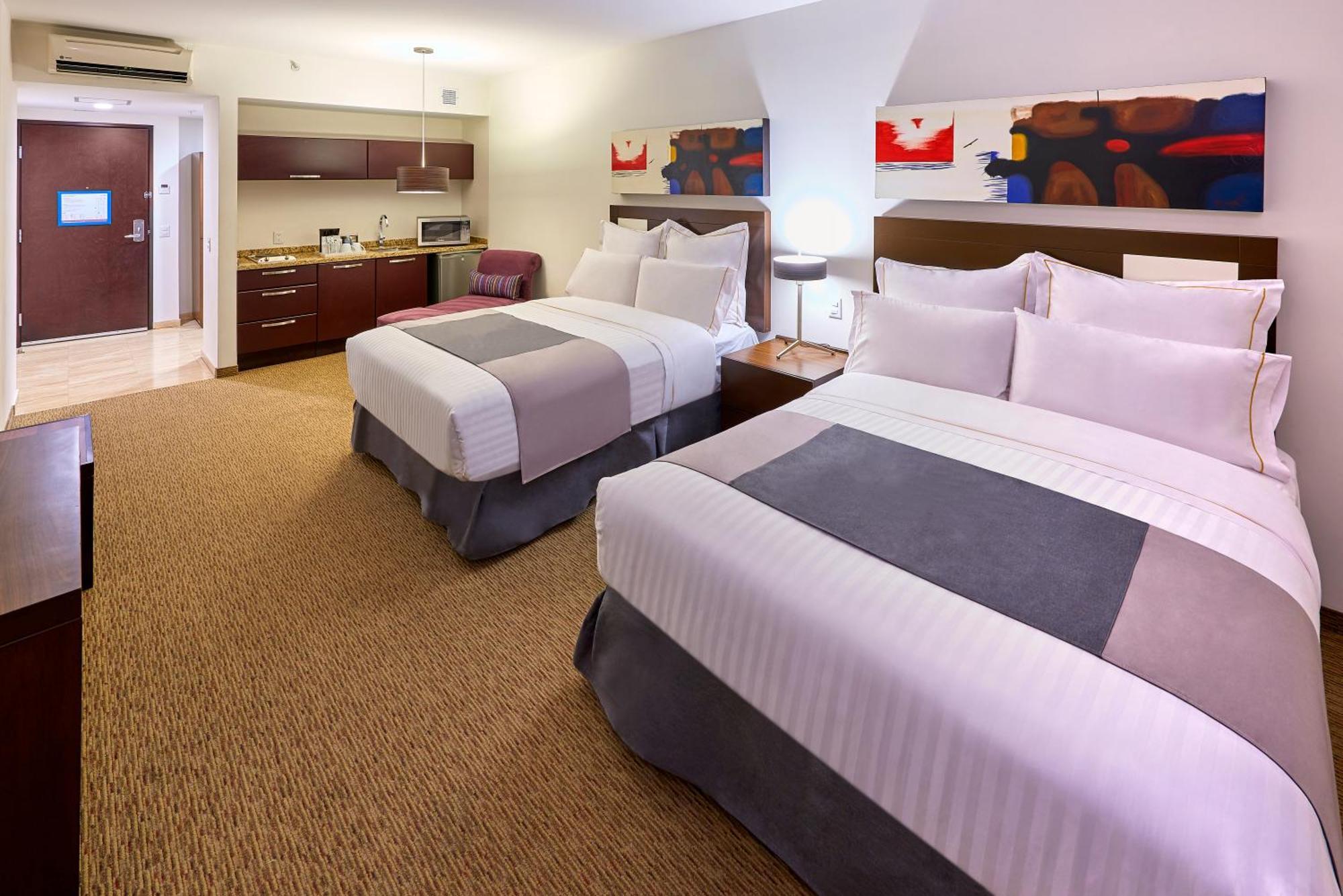 Holiday Inn Guadalajara Patria-Universidad By Ihg سابوبان المظهر الخارجي الصورة