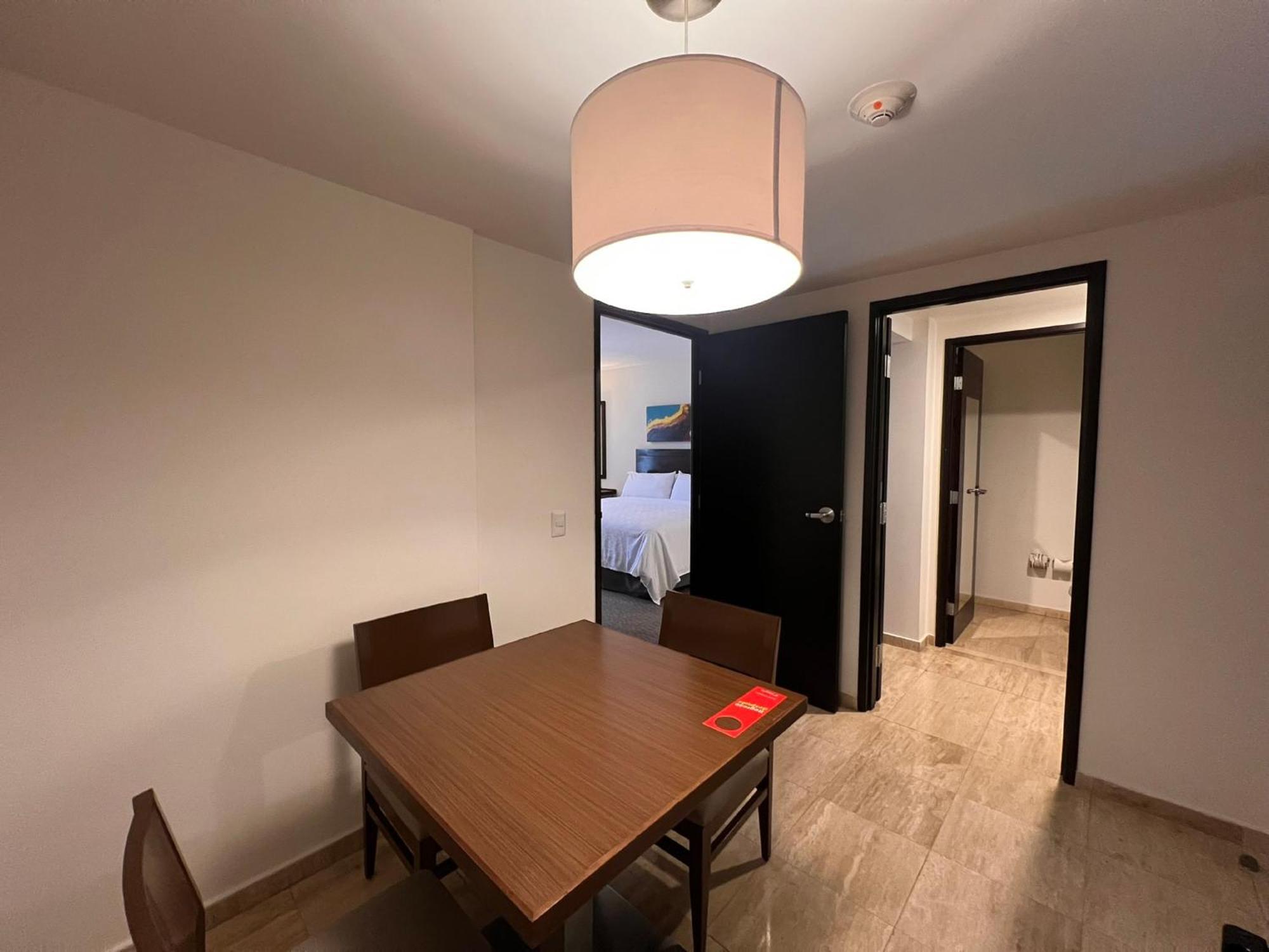 Holiday Inn Guadalajara Patria-Universidad By Ihg سابوبان المظهر الخارجي الصورة