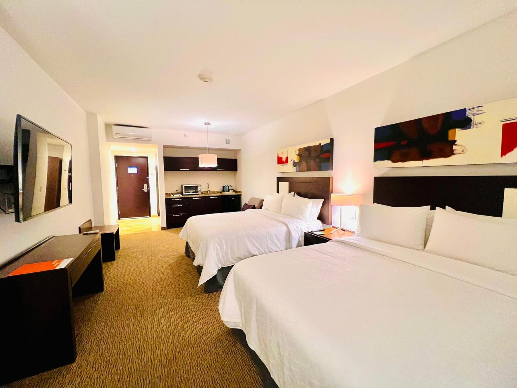 Holiday Inn Guadalajara Patria-Universidad By Ihg سابوبان المظهر الخارجي الصورة