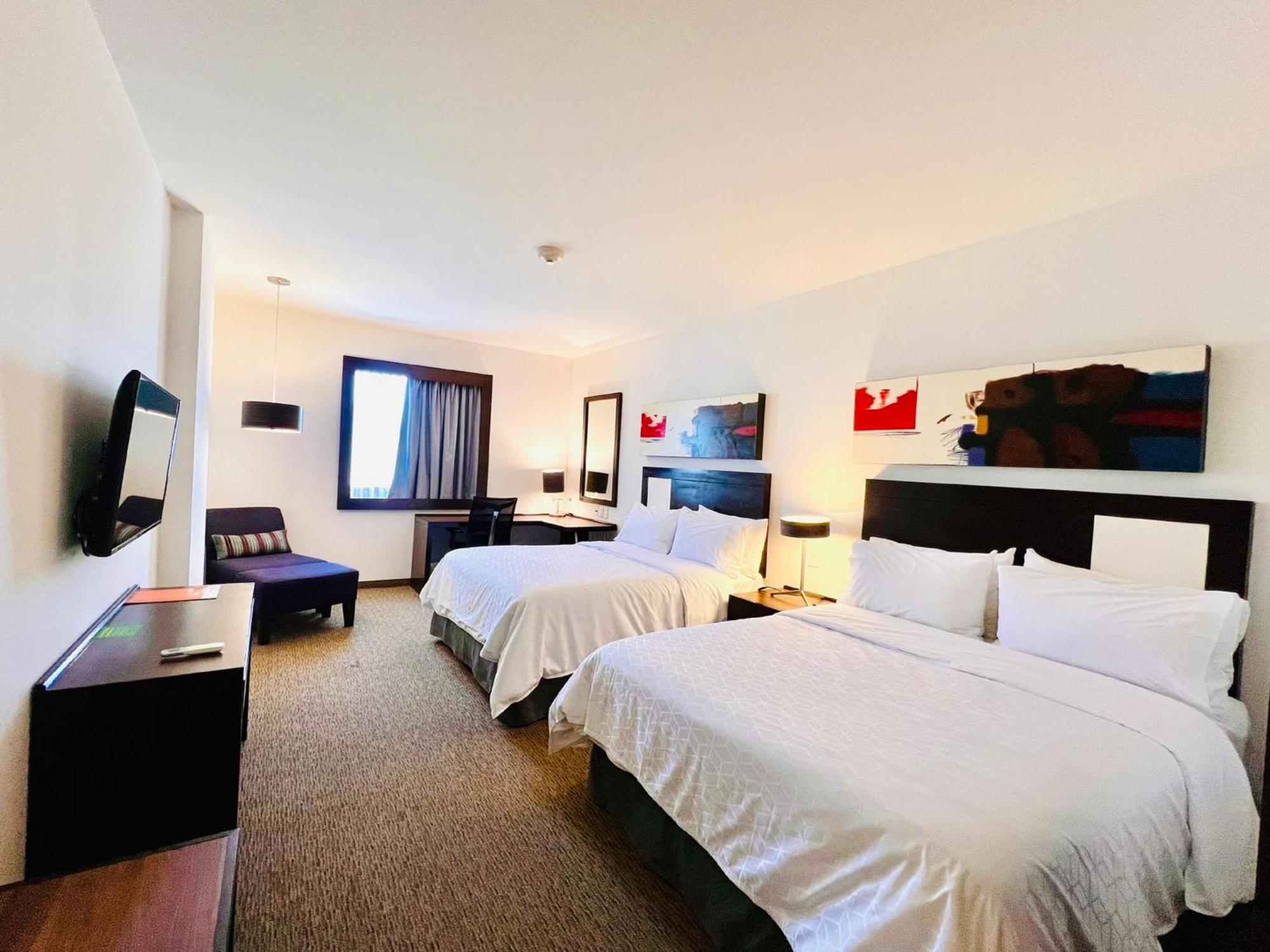 Holiday Inn Guadalajara Patria-Universidad By Ihg سابوبان المظهر الخارجي الصورة